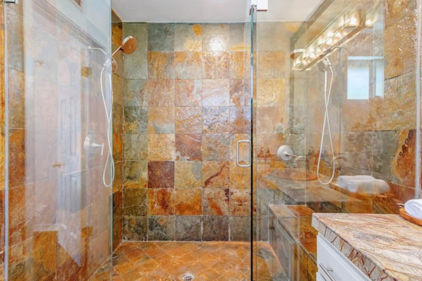 Casa vacanze 468a Massive 5 Bedroom With Beautiful Pool Los Angeles