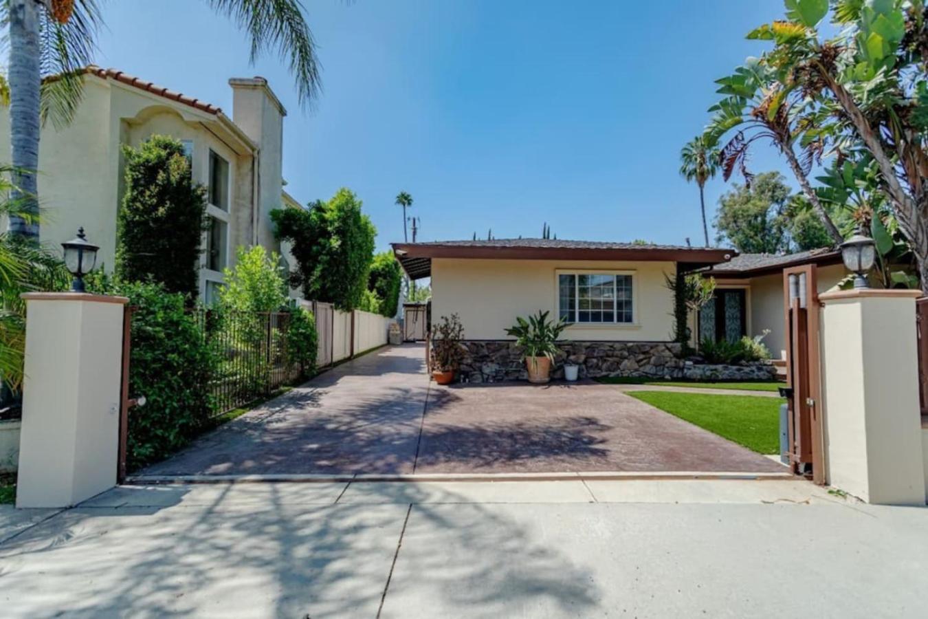468a Massive 5 Bedroom With Beautiful Pool Los Ángeles
